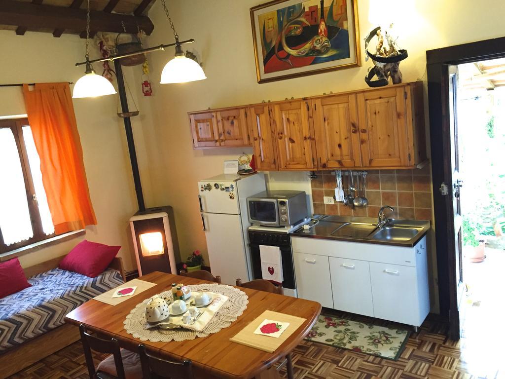 Maison Diamanti Castel di Lama Extérieur photo